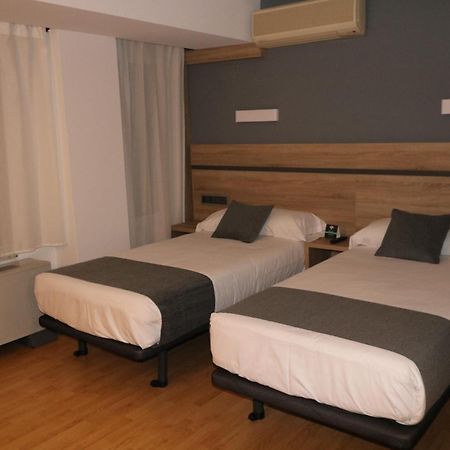 Hostal Alda Palencia Plaza Exterior photo